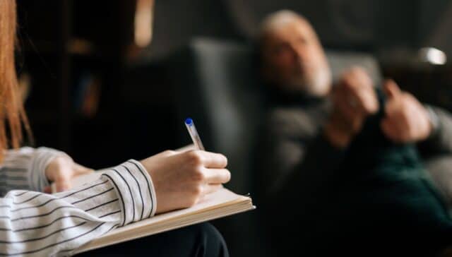 Psikiyatrist: Ruh Sağlığınız İçin Profesyonel Destek 81 kabul ve kararlilik